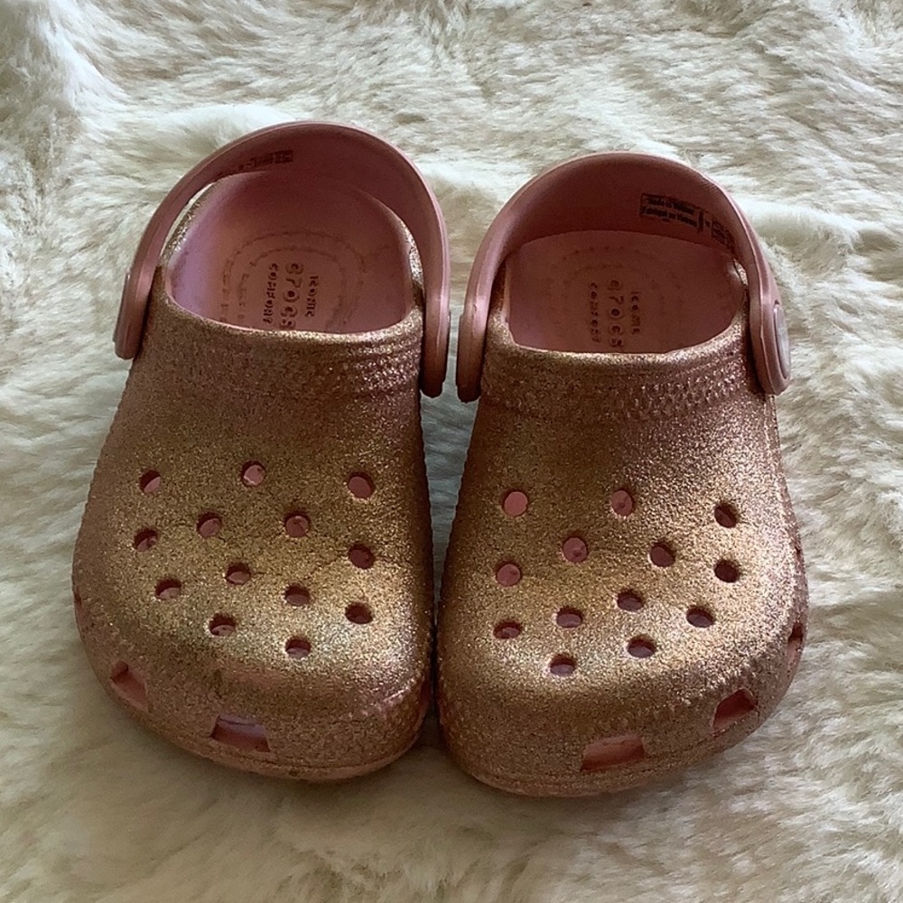 Crocs glitter pink toddler size 6